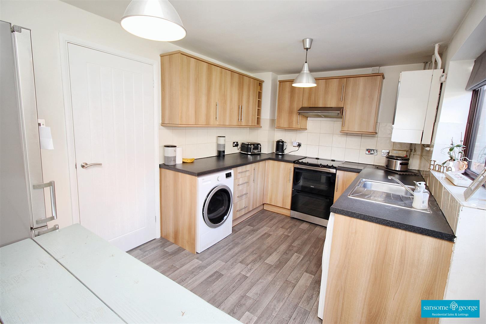 3 bed property in Test Close, Reading